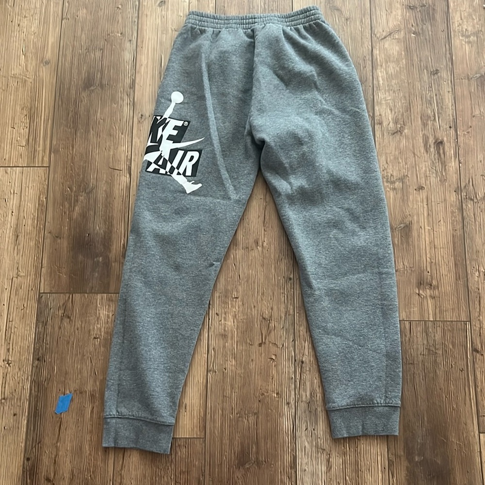 Grey Nike sweat pants